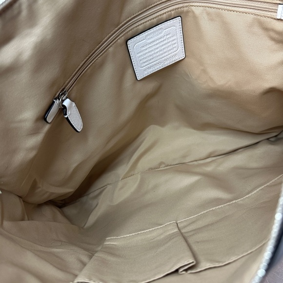 Coach Bleeker Large White Leather Shoulder/crossbody Bag